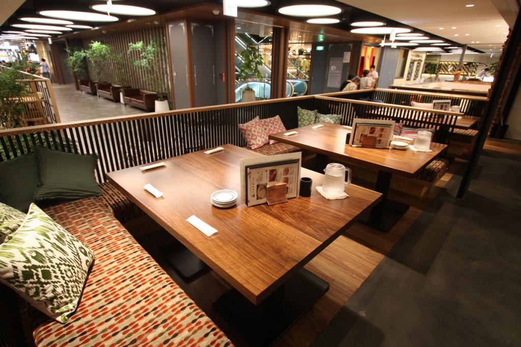 ソラリア店 店内