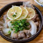 ブタ肩ロースで作るレモンステーキ（糸島豚とレモン使用）